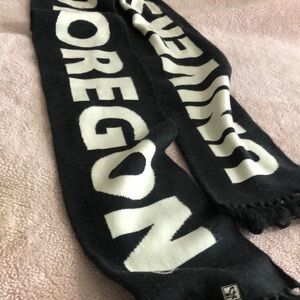 University of Oregon scarf